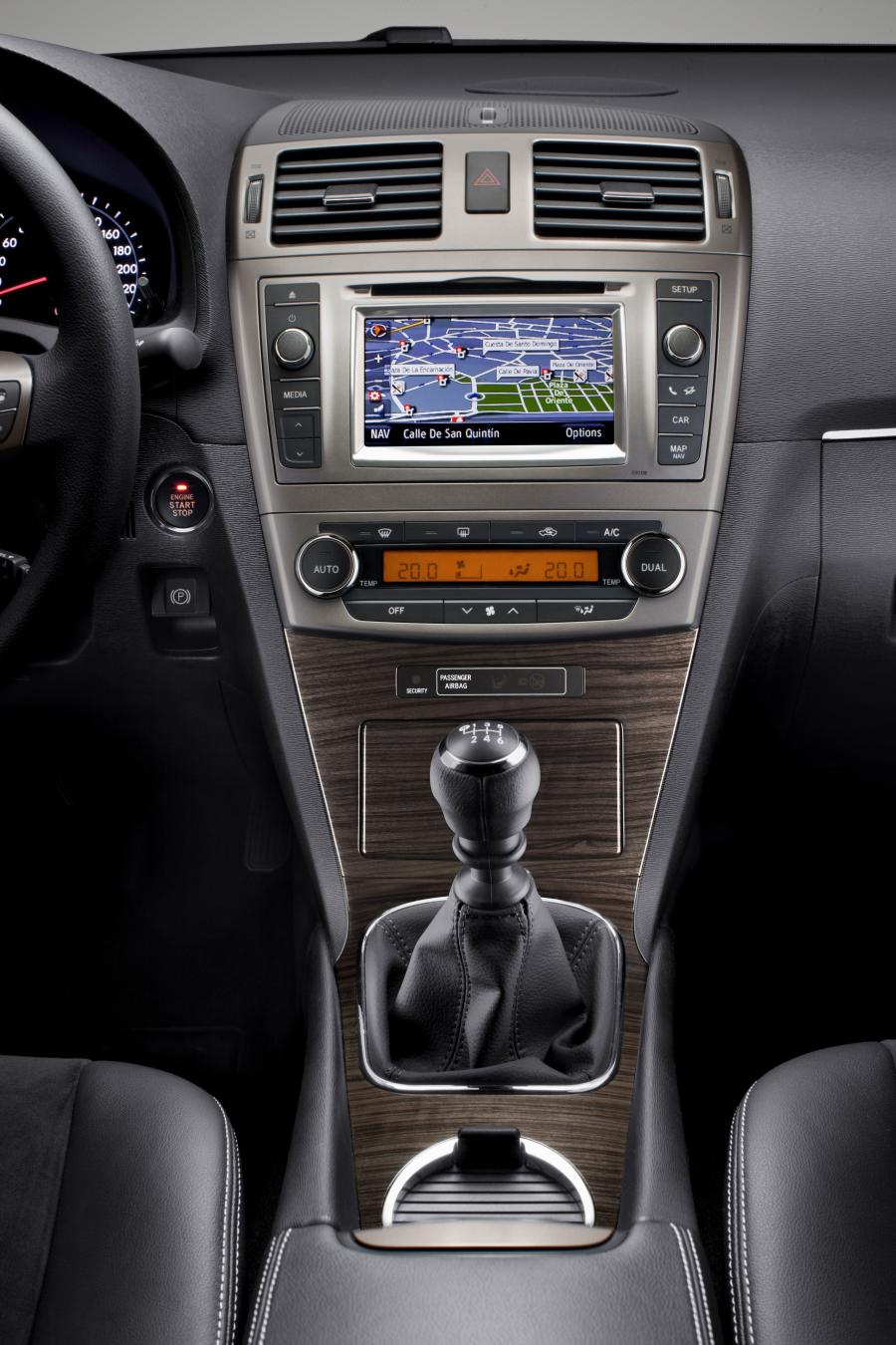  Toyota Avensis Sedan 2011 года  (фото 7 из 34)